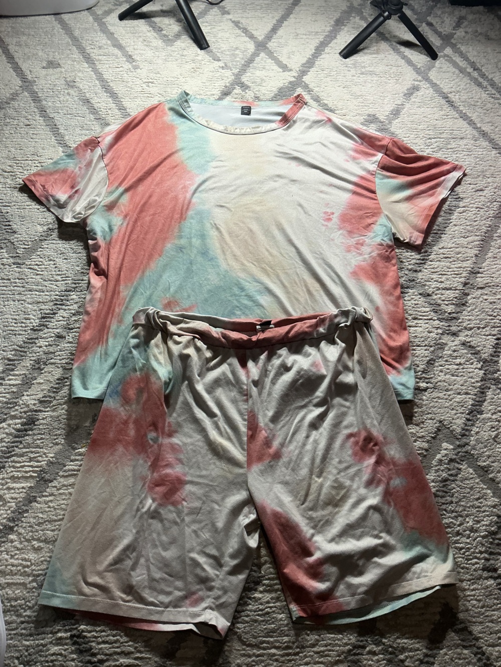 Tie-Dye Short Sleeve Tee with Matching Shorts in Coral & Aqua by SHEIN